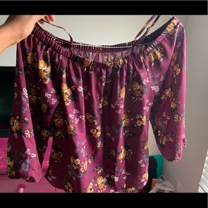 Floral blouse🍂🍃